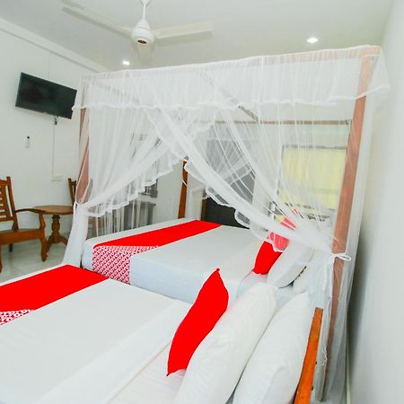 Onaro Beach View Matara Szoba fotó