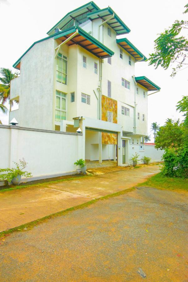 Onaro Beach View Matara Kültér fotó
