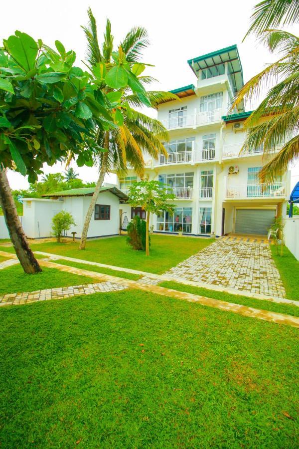Onaro Beach View Matara Kültér fotó
