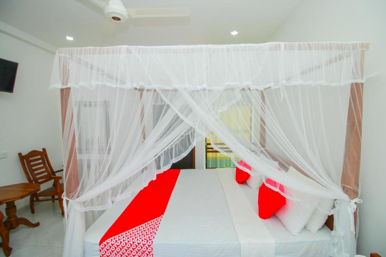 Onaro Beach View Matara Szoba fotó